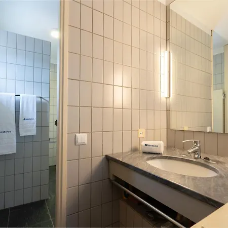 Riverside Retreat W/ Infinity Pool By Hostwise Resende