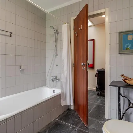 Riverside Retreat W/ Infinity Pool By Hostwise *