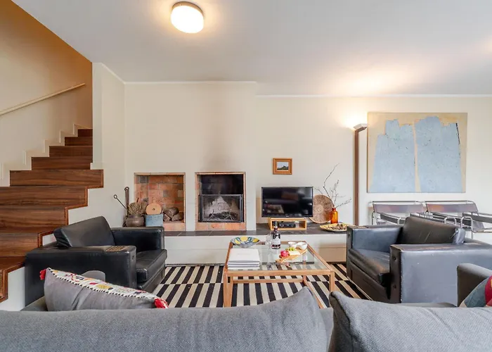 Riverside Retreat W/ Infinity Pool By Hostwise * 레센데