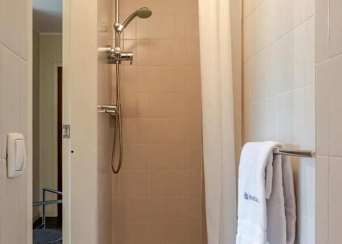 펜션 Riverside Retreat W/ Infinity Pool By Hostwise *