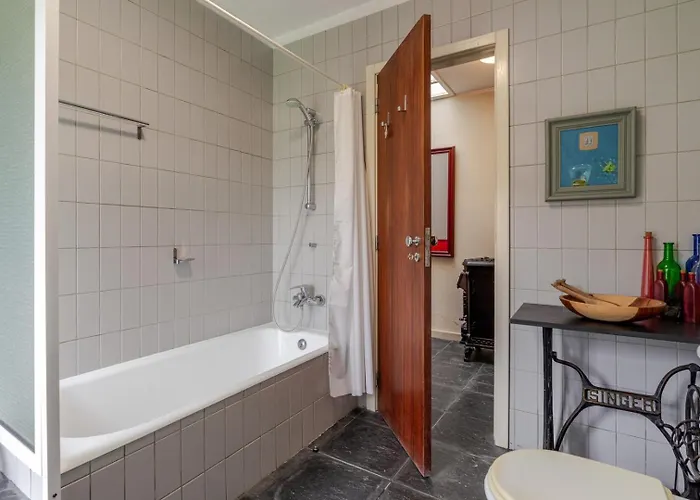 Riverside Retreat W/ Infinity Pool By Hostwise *