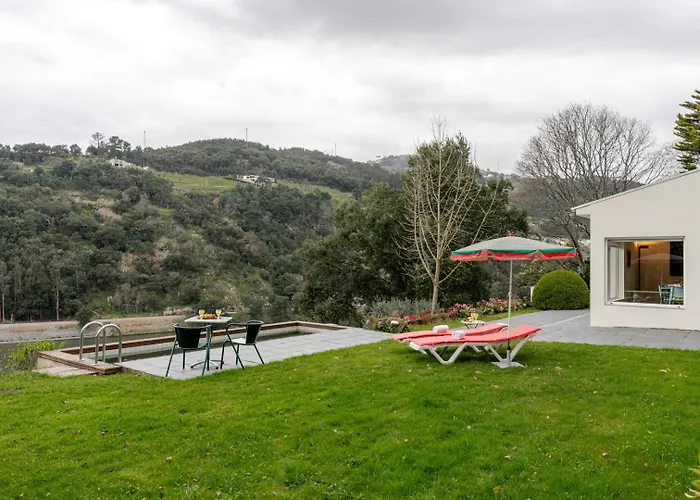 Riverside Retreat W/ Infinity Pool By Hostwise * 레센데