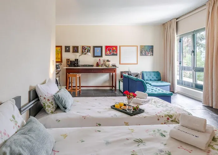 Riverside Retreat W/ Infinity Pool By Hostwise 레센데